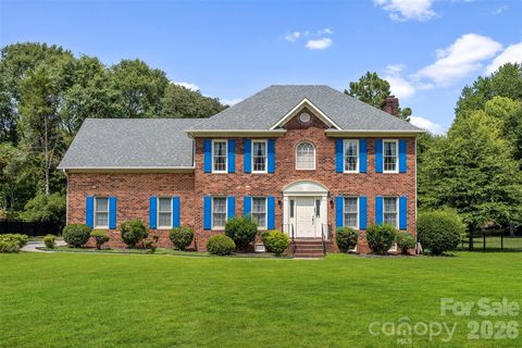 1568 Wheaton Way pending home in Carriage Downs, Concord, NC