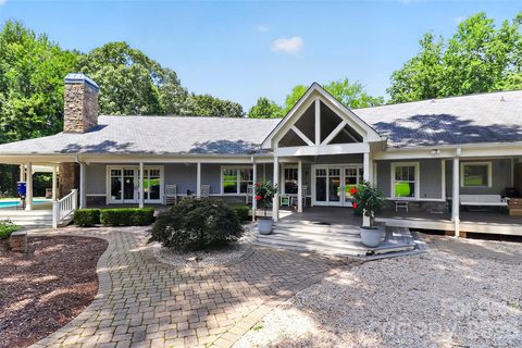 9704 Saddle Avenue sold home in Marvin Estates, Waxhaw, NC