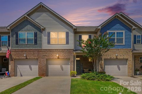 306 Ascot Run Way active townhome in Waterside At The Catawba, Fort Mill, SC