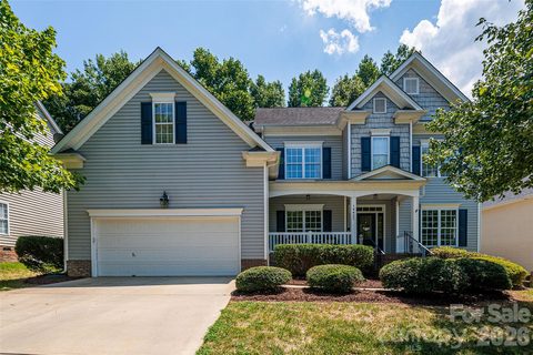 14427 Maclauren Lane pending home in Stephens Grove, Huntersville, NC