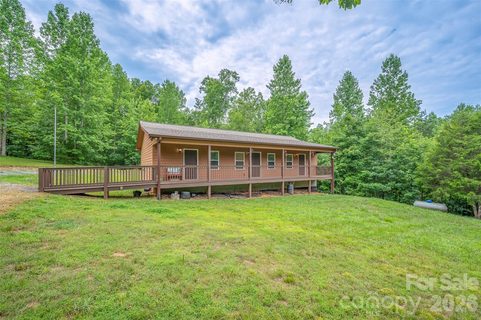 162 Sandstone Drive pending home in Hearthstone Ridge, Union Mills, NC