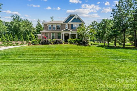 210 Lord Dunluce Street pending home in Larne Glen, Rock Hill, SC