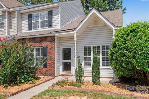 12683 Bluestem Lane active home in Maplecrest, Charlotte, NC
