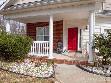 5912 Almond Road active home in Almond Estates, Charlotte, NC