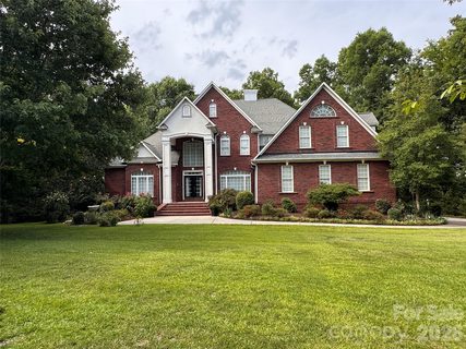Homes in Victorian Hills, Richburg