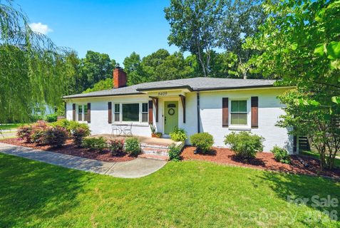 6409 Woodland Circle active home in Oakdale, Charlotte, NC