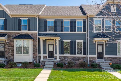 2025 Birchside Drive active home in Oakhurst, Charlotte, NC