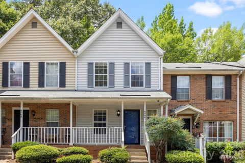 6404 Windsor Gate Lane