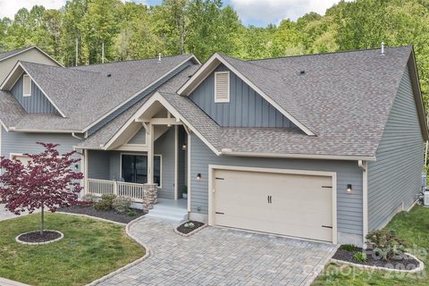 157 Copper Valley Lane active townhome in Cummings Cove, Hendersonville, NC