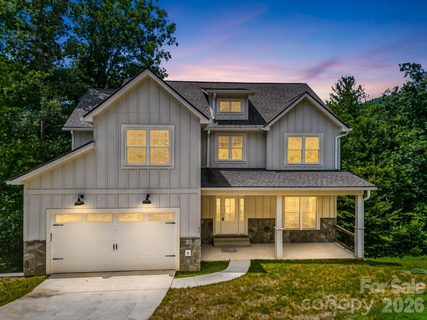 42 Stone Crest Mountain Drive active home in Stonecrest, Black Mountain, NC