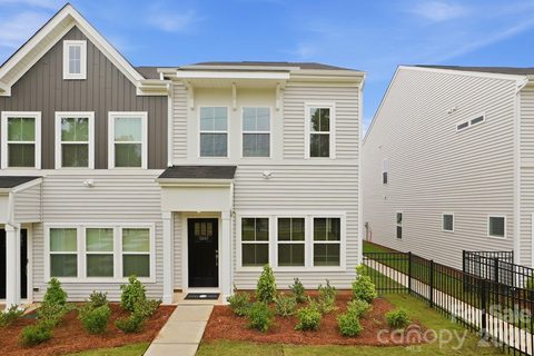 Homes in Sloan Station, Charlotte