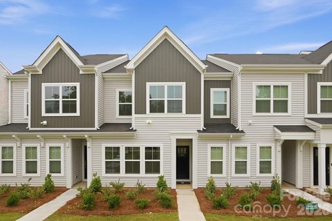 Previously sold for $308,439
