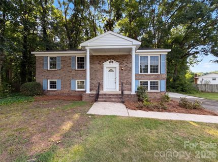 Homes in Kensington Gardens, Gastonia