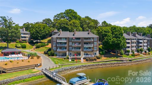 7324 Lakefront Drive sold home in Emerald Point, Charlotte, NC