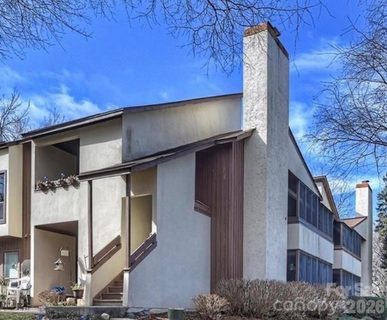 7345 Winery Lane