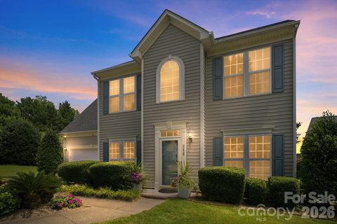 2426 Smith Cove Road pending home in Smithstone, Denver, NC