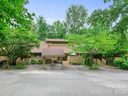 303 White Oak Drive sold home in Hendersonville, SC