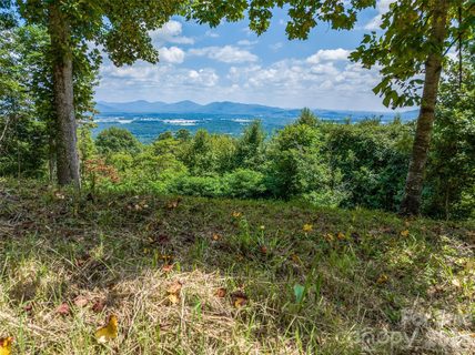 177 Rolling Stone Court active home in The Cliffs At Walnut Cove, Arden, NC