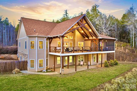 1510 Royal Lane active home in The Coves Mountain River Club, Lenoir, NC