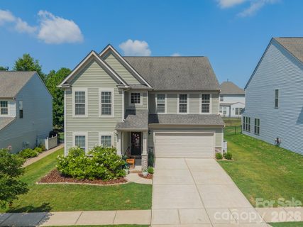 15215 Colonial Park Drive pending home in Centennial, Huntersville, NC