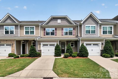 14943 Savannah Hall Drive pending home in Savannah Townhomes, Charlotte, NC