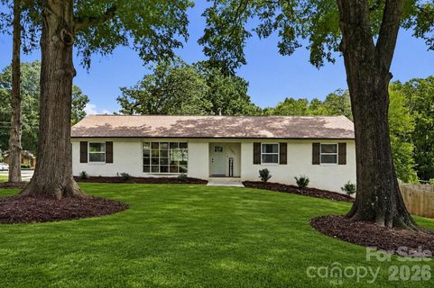 1301 Manchester Lane active home in Manchester, Charlotte, NC