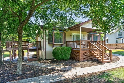 7040 Pear Tree Road active home in Riverview Acres, Charlotte, NC