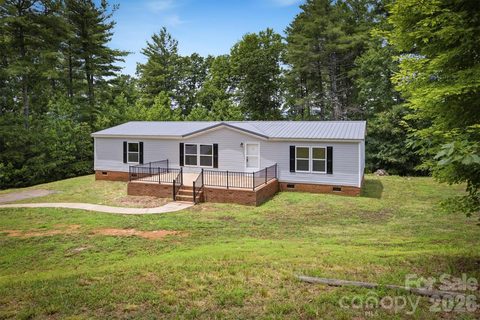 2688 Kite Drive active home in Burkeshire Estates, Lenoir, NC