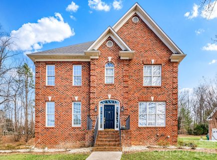 1869 Curraghmore Road pending home in Waterford, Clemmons, NC