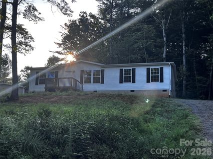 3153 Bear Trail Drive active home in Burkeshire Estates, Lenoir, NC
