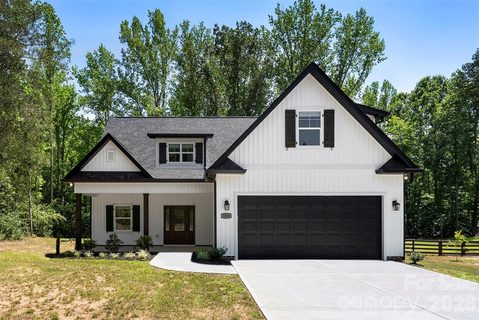 A home in Shadow Oaks