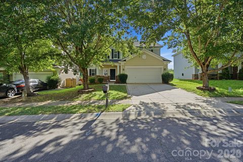 9237 Seamill Road active home in Berewick, Charlotte, NC