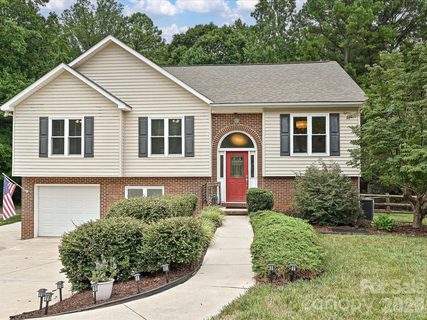 Homes in Pebble Creek, Belmont