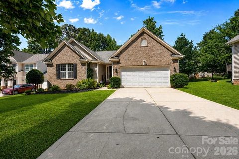 7220 Meyer Road pending home in Balmoral, Fort Mill, SC