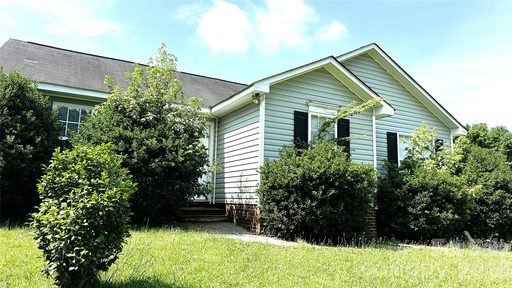 5113 Milhaven Lane active home in Milhaven Woods, Charlotte, NC