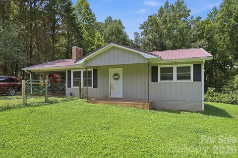 4204 Homeplace Drive pending home in Grassy Meadows, Shelby, NC