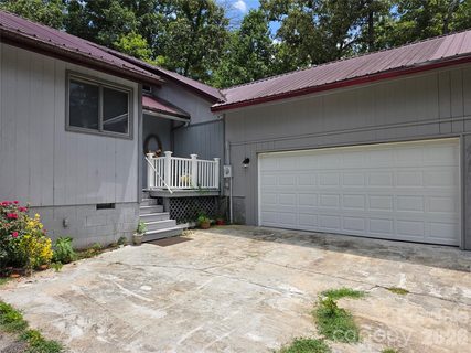 A home in Cardinal Farms, Old Fort