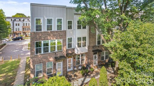 547 Old Mill Road active townhome in Parkwood Square, Charlotte, NC