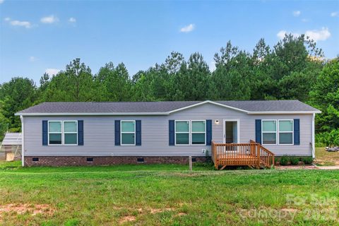742 Sidney Cornwell Drive active home in Richmond Acres, Catawba, SC