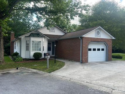 313 Somerton Court pending condo in Plantation Walk, Hendersonville, NC