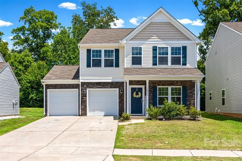 Homes in Upper Riverpointe, Charlotte
