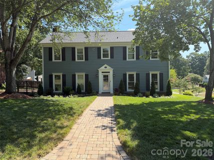 9200 Deer Spring Lane pending home in Cameron Wood, Charlotte, NC