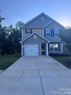 5135 Wolfridge Avenue pending home in Creedmore Hills, Charlotte, NC