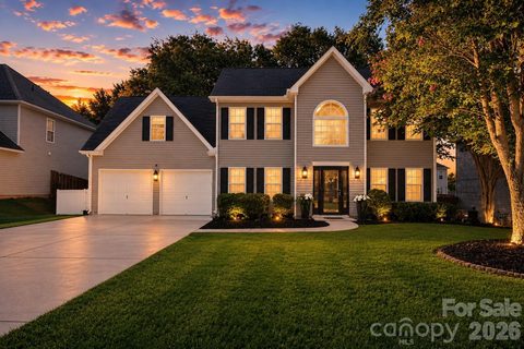 108 Madelia Place pending home in Curtis Pond, Mooresville, NC