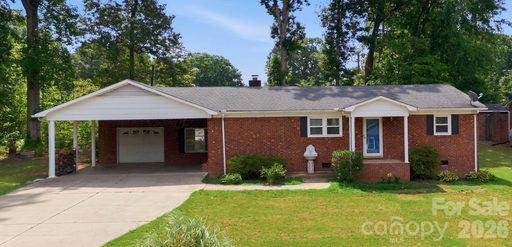 Homes in Midway Pines, Salisbury