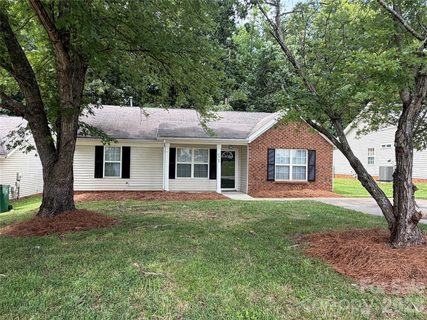 2502 Hemby Woods Drive pending home in Hemby Woods, Charlotte, NC