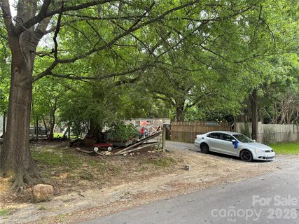 612 Friendship Drive pending lot in Eastwood Forest, Matthews, NC