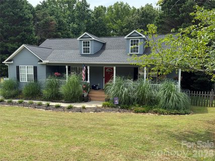 563 Menzies Drive sold home in Highland Creek, Rock Hill, SC