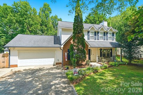 5226 Rockwood Road pending home in Crandon Park, Charlotte, NC