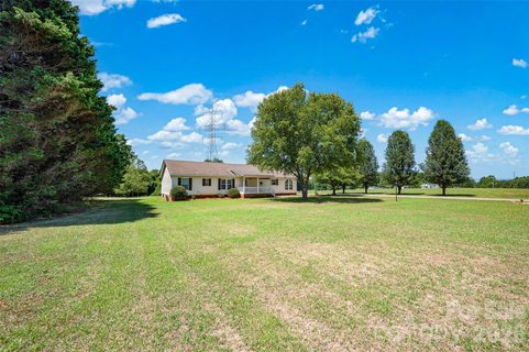 766 Midway Road pending home in Mountain View Estates, Statesville, NC